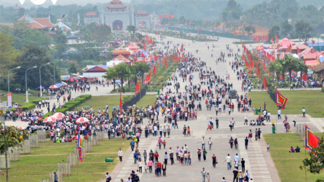 Giỗ Tổ Hùng Vương, p’têêt pa zum da dul ma nưih Việt