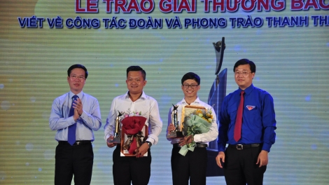 Cher đoọng cha ner báo chí xrắ đắh bh’rợ Đoàn lâng bh’rợ đha đhâm c’mor lâng p’niên k’tứi c’moo 2017
