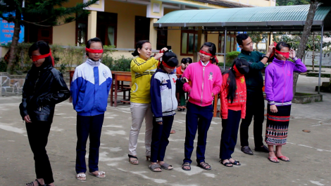 Đông Giang: Xăl t’mêê bh’nơơn bh’rợ Đội cóh trường học