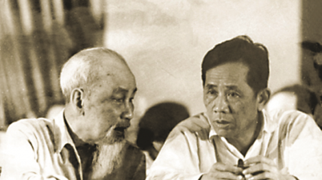 Hội thảo Đồng chí Lê Duẩn- manuýh t’coóh xa nay t’béch g’lăng âng Đảng, k’coon ưu tú âng vel đong Quảng Trị