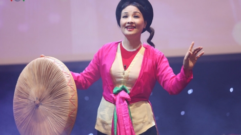 NGHỆ SĨ NHÂN DÂN HỒNG NGÁT