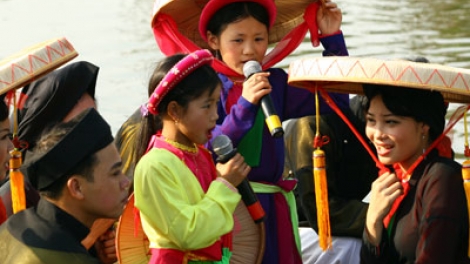 Đơơng âng pr’hát Quan họ mót ooy trường học