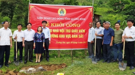Quảng Bình: K’rong bhrợ 700 ực đồng padưr đông nội trú trường tiểu học Trường Sơn