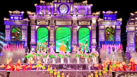 Festival Huế g’lúh X – 2018 nắc vêy cớ ta bhrợ ga mắc cấp k’tiếc k’ruung lâng bha lang k’tiếc