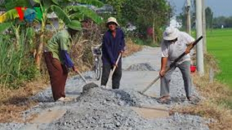 Quảng Nam: T’bhlâng bhrợ k’rơ bh’rợ bhrợ têng c’lâng bê tông cóh bhươl cr’noon