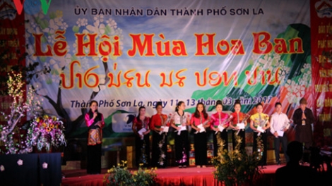 Sơn La: Pa xang bhiệc bhan “hân noo pô ban c’moo 2017”