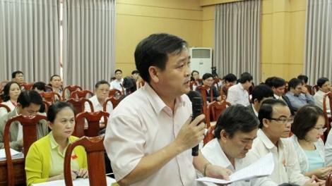 Hội đồng nhân dân tỉnh Quảng Ngãi ch’mêết ha lỵ lêy xang bấc nghị quyết ooy bh’rợ pa dưr kinh tế - xã hội