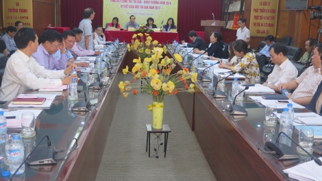 Phó Chủ tịch k’tiếc k’ruung Đặng Thị Ngọc Thịnh tước pấh Hội nghị pazưm pr’lứch bh’rợ thi đua khen thưởng khối zâp bộ, ngành khoa học-văn hoá-xã hội