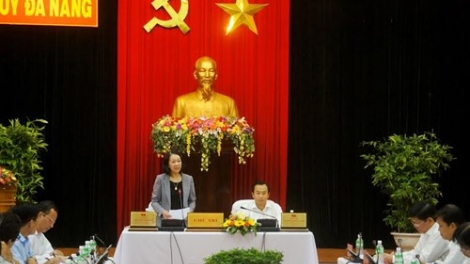 Trưởng Ban Dân vận Trung ương Trương Thị Mai pa bhrợ lâng Ban Thường vụ Thành uỷ Đà Nẵng