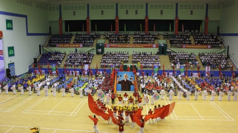 Tợơp  bhrợ têng cha ner thể thao ma nuýh khuych goo prang k’tiếc k’ruung g’lúh 18