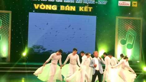 Bhrợ têng bán kết Liên hoan pr’hát xa’nưl manứih bhrợ báo thành phố Hồ Chí Minh bhrợ t’bhứah