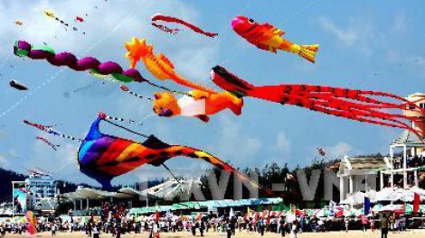 Festivel C’kir Quảng Nam g’lúh VI: N’năng diều p’têệt cr’noọ cr’niêng lâng giao lưu ặt bhrợ dh’rứah