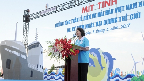 Phó Chủ tịch k’tiếc k’ruung Đặng Thị Ngọc Thịnh: Pa zay zư lêy lãnh thổ lâng chủ quyền biển đảo