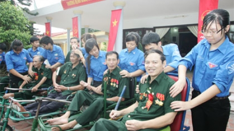 Lào Cai: Bhrợ têng liêm choom chính sách t’đui đoọng lâng manứih vêy công