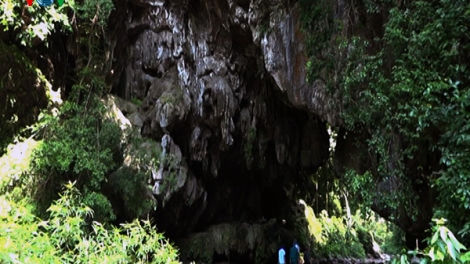 KHÁM PHÁ HANG ĐỘNG PRAZOONG Ở ĐÔNG GIANG