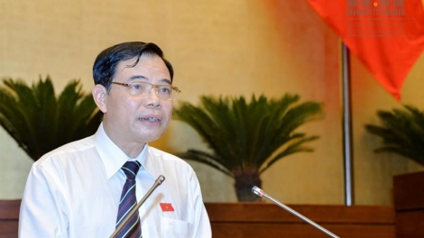 Quốc hội xơợng Tờ trình lâng xay trúih thẩm tra Dự án Luật Thủy sản ( bhr’lậ)