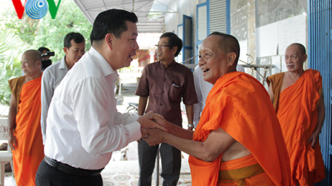 Chính sách t’đui đoọng lâng zr’lụ đhanuôr acoon cóh Khmer