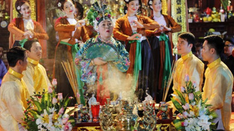 Bhiệc bhan hát Văn, hát Chầu văn prang k’tiếc k’ruung đhị Festival Huế