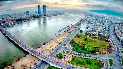 Đà Nẵng: Tợơp bhrợ c’lâng lướt dzung trúih toor biển