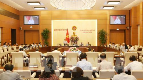 Ủy ban Thường vụ Quốc hội đoọng boóp p’rá ooy Dự án Luật B’băn