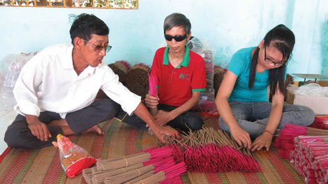 Lấh 50 tỷ đồng zúp đoọng manứih k’bang vặ zên bhrợ têng cha