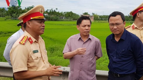 Bh’rợ bhrêy tắh ngân vêy cơnh nắc a đoo k’đhơợng p’đhiêr xe ng’ngớt bếch