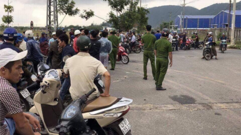 Đà Nẵng: K’ha riêng đhanuôr lướt groong đông máy thép.