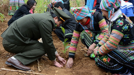 K’nặ 8 r’bhâu pr’loọng đong đhanuôr vặ zên pa dưr bh’rợ pa bhrợ
