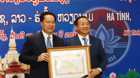 Hà Tĩnh t’bhlâng bhrợ têng dhd’rứah lâng Tỉnh Bô -ly-khăm-xay âng Lào