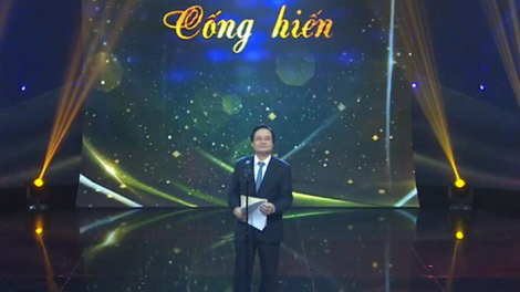 Bh’rợ truyền hình trực tiếp: Xăl boóp p’rá chắp hơnh thầy cô