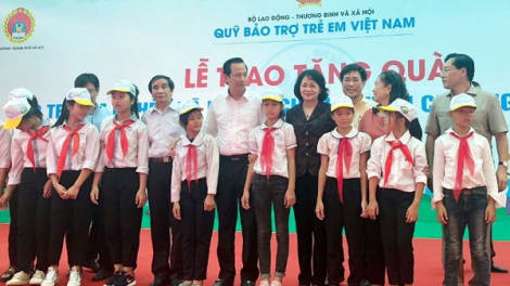 Bấc bh’rợ lêy chô tước “T’ngay Tu manứih đha’rứt”