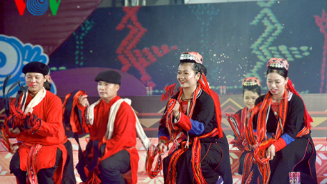 Đấh loon đoọng ha t’ngay bhiệc bhan apêê acoon cóh zr’lụ Đông Bắc tỉnh Quảng Ninh
