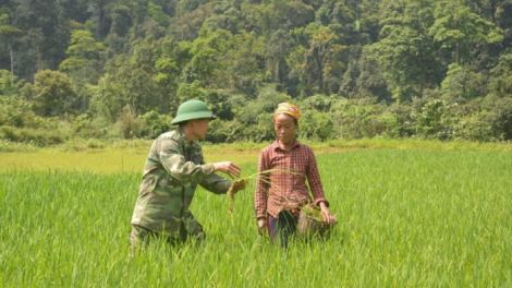 Đhanuôr Rục lâng đhăm k’tiếc bhứah liêm đhị đại ngàn Trường Sơn