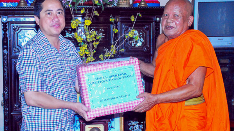 Lưm ta moóh apêê sư sãi, pr’loọng đong chính sách, đhanuôr Khmer bêl bhiệc bhan Sene Đôn-ta