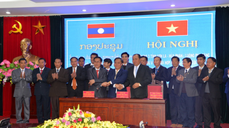 Hội nghị cấp dal 3 tỉnh Sơn La – Hủa Phăn – Luông Pha Băng g’lúh V n’đắh zêl lâng cha groong c’bhúh mốp lệt