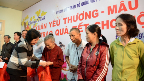 Đà Nẵng: 48 tỷ đồng zooi đoọng pr’loọng đong chính sách, ma nứih đha rựt hơnh Tết