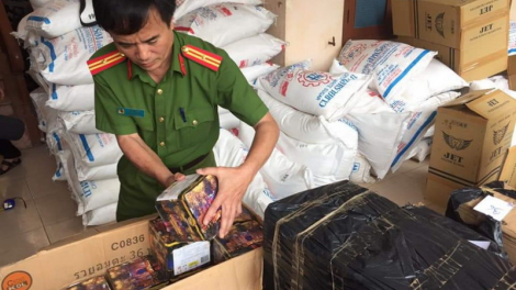 Quảng Trị: Coóp bh’rợ đơơng âng lấh 1 tấn pháo lất xa nay