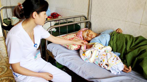Lào Cai: 38% p’niên cắh ơy ta tiêêm vắc xin k’ăy moon B xang n’niên