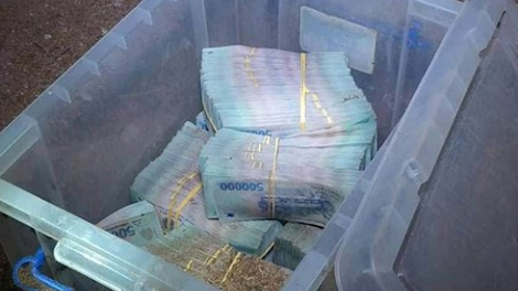 Pay pa chô 4,4 tỷ đồng cóh bh’rợ tông pay zên ngân hàng đhị thị xã Ninh Hoà, tỉnh Khánh Hoà