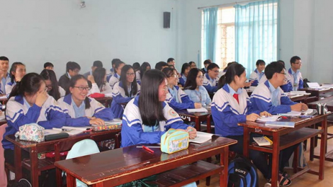 Gia Lai đơớh hân nhâm mâng bh’rợ dạy lâng học