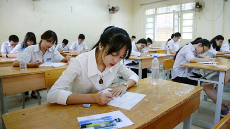 Đà Nẵng: DoÓ dzợ thi lâng đươi xợơng điểm 10 lang apêê chứng chỉ bha lang k’tiếc dzợ chr’nắp đươi dua