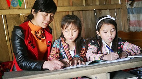 Lai Châu: Căh zập  k’nặ 600 giáo viên đoọng ha c’moo học t’mêê