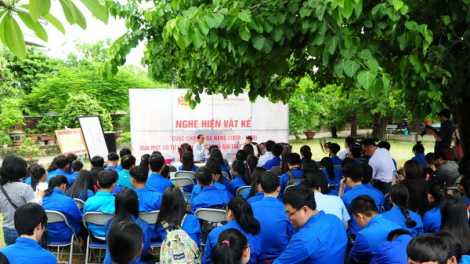 Bh’rợ giao lưu: Xơợng đợ pr’đươi xay truíh bêl ng’hạy cớ c’xêê c’moo Đà Nẵng zâl arọp Pháp