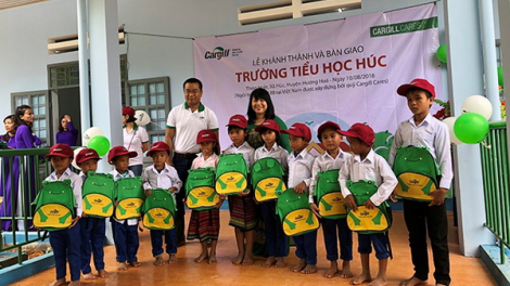 Đoọng trường học ha học sinh đhanuôr Vân Kiều, Pa Kô cóh Quảng Trị