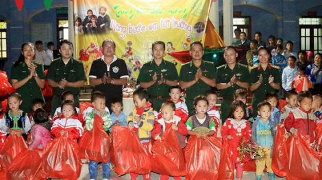 Tết Trung thu chô đơớh lâng p’niên k’tứi đha rựt zr’lụ c’noong k’tiếc Lai Châu