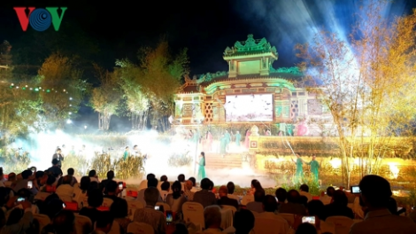 Pr’lứch Festival bh’rợ tr’nêng ty chr’nắp Huế 2019