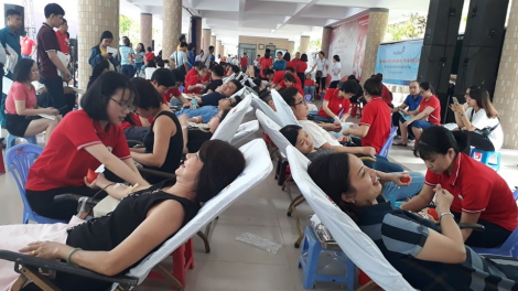 1.500 cha nắc ting pấh đoọng a ham tình nguyện đhị Bh’rợ xa nay Hành trình đỏ g’lúh 7