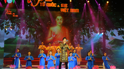 Bh’rợ nghệ thuật: “Tự hào Tổ quốc- Mẹ Việt Nam”