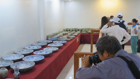 Quảng Ngãi: Triển lãm 4 r’bhâu pr’đươi ty vêy ta pay tơợ 9 bhuông ty clếch cóh đác