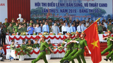 Tơợp bhrợ têng Hội thi Công an nhân dân g’lúh 5 c’moo 2019 đhị Đắk Lăk